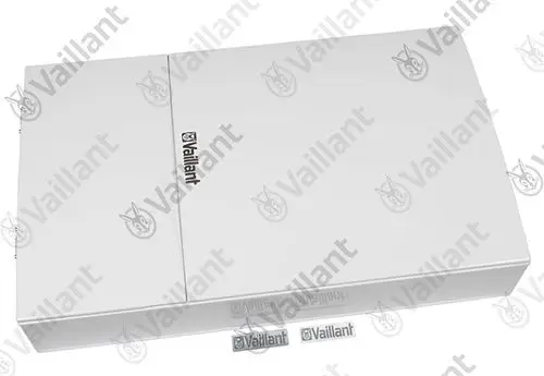 Weiße Verkleidung mit Vaillant-Logo, rechteckige Form, abgedeckt und ohne sichtbare Öffnungen, platziert auf einer neutralen Fläche.